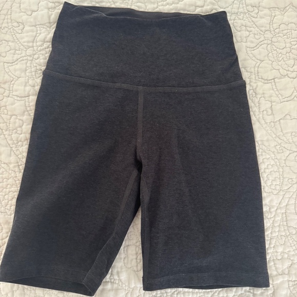 Beyond Yoga Spacedye Biker Shorts (Small) - Picture 6 of 6